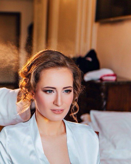 Сборы невесты: фиксация укладки